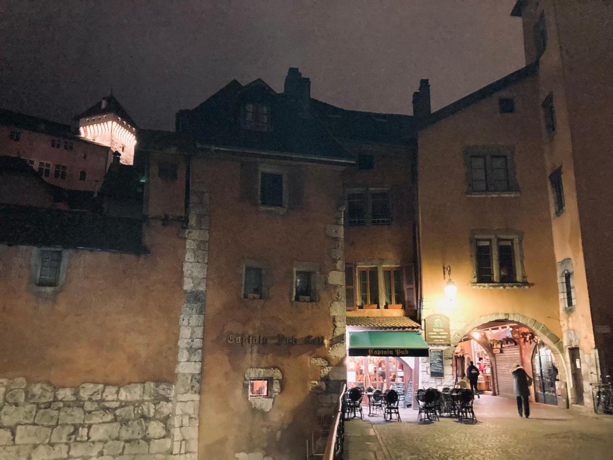 Gite Urbain Au 2Bis - Annecy Luaran gambar